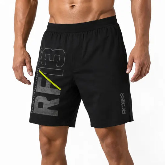 Atleta usando el Short RCKISS CF Series RF13 color Negro Abismo, corte largo 17 pulgadas para crossfit y gym